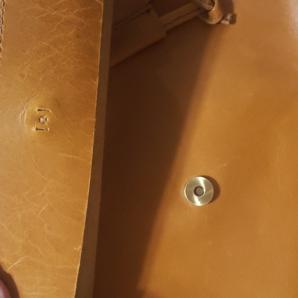 Montana Hudson Leather Backpack/ Bag - Picture 3 of 9